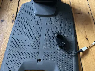 NY HUSQVARNA LADEPLADE