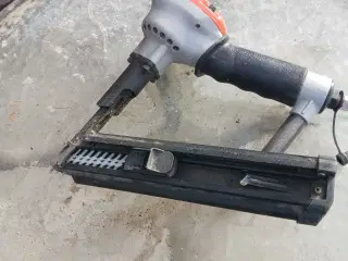 Luftpistol til karmsøm 