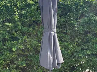 Parasol til altan
