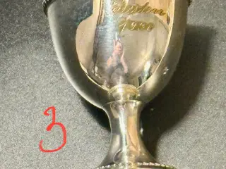 Vintage genstande af sølvplet sælges. 
