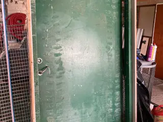 Ståldør