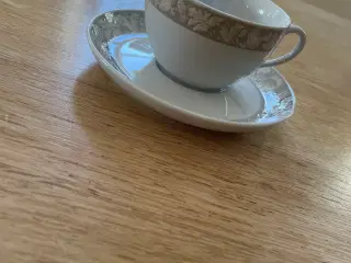 Pillivuyt solene kaffestel