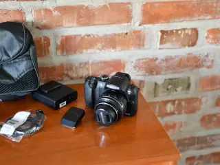 Samsung NX 5 20mp, 20-50mm objektiv 