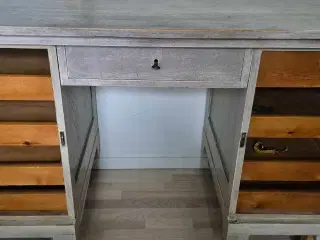 Skrivebord