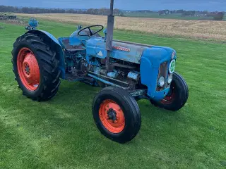 Fordson dexta deluxe
