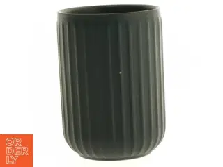 Sort vase fra Marie Sohl (str. H 11 cm)