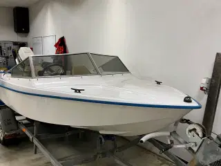 Speedbåd 70hk