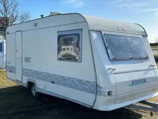 Adria 462 