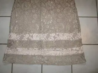 Beige / Sand Blonde Kjole