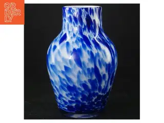 Blåt glaskunstvase (str. 17 cm)