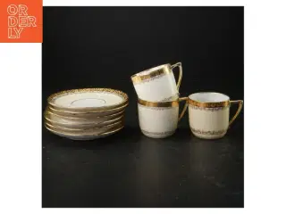 Porcelænskop og underkop sæt