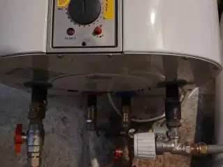 Metro combi varmvandsbeholder 160 ny