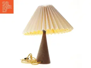 Bordlampe med foldeskærm (str. Ø 33 cm)