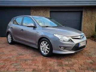 Hyundai i30 Crdi 90 - NYSYNET