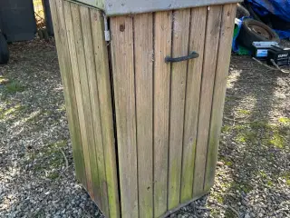 Skraldespand med træ 