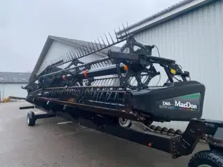 MacDon D60 40" Sælges i dele/ for parts.