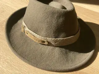 Blaser Hat