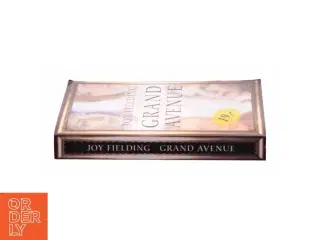 Grand Avenue af Joy Fielding (Bog)