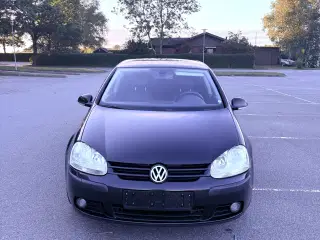 VW Golf 5 2.0 FSI 150 HK – Årgang 2004