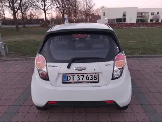 Spark  chevrolet 