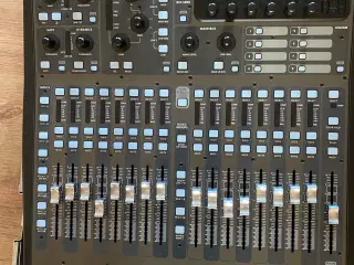 Digital Behringx32 mixer