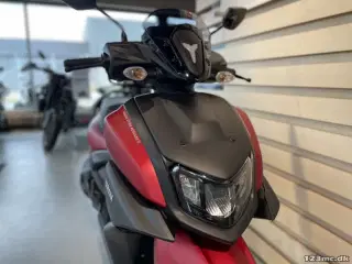 Yamaha RayZR