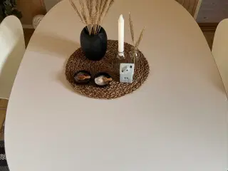 Piet Hein bord + 7’er stole