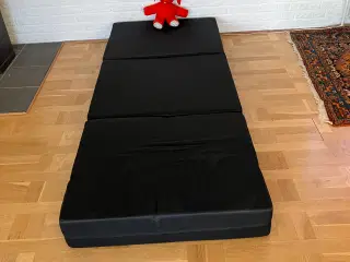 Koldskumsmadras/gæsteseng