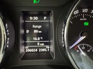 Skoda Superb 3,6 FSi Elegance Combi DSG 4x4