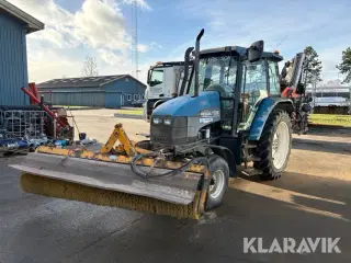 Traktor New Holland TS90 2 WD