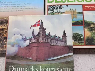 Turbøger med billeder og kort 