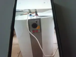 Metro 30l varmvandsbeholder