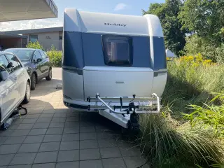 Hobby 495ul med mover og Kampa 390 Air pro