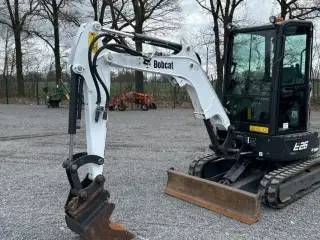 Bobcat E26