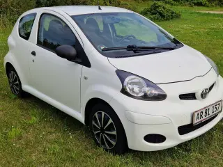 Toyota Aygo 1.0 VVT-i 3-dørs – 2011