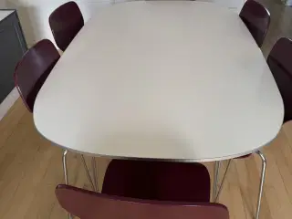 Spisebord m. 6 stole