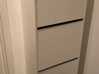 Sko reol