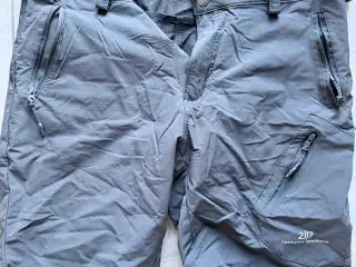 Cargo shorts, str. M