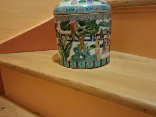Vintage kinesisk tempel krukke