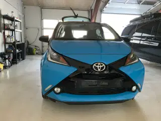 Toyota Aygo 1,0 2016 ny bil og service og nyssyn 