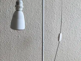 Gulvlampe med Bluetooth pære