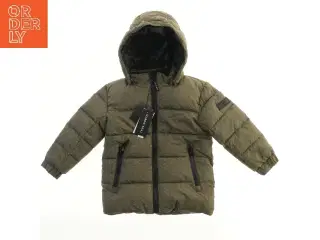 Jakke med hætte fra Truenorth (str. 104)