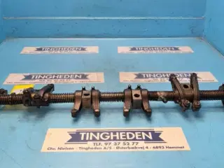 Perkins 1006 Vippeaksel 4224482M91