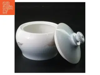 Hvid porcelænssukkerskål med låg fra B&G (str. 11 cm i diameter)