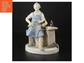 Porcelænsfigur af skomager (str. 21 cm)