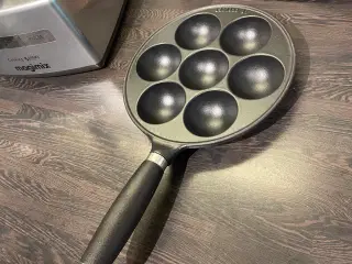 Le Creuset æbleskivepande