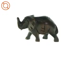 Elefant i træ