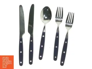 Bestiksæt med to knive, to gafler og en ske fra Abert (str. 2 knive. 23 cm. 2. gafler. 20 cm. 1 ske. 20 cm)