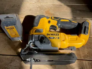 Dewalt stiksav, DCS334 + ca. 80 nye klinger