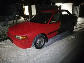 Mazda 323